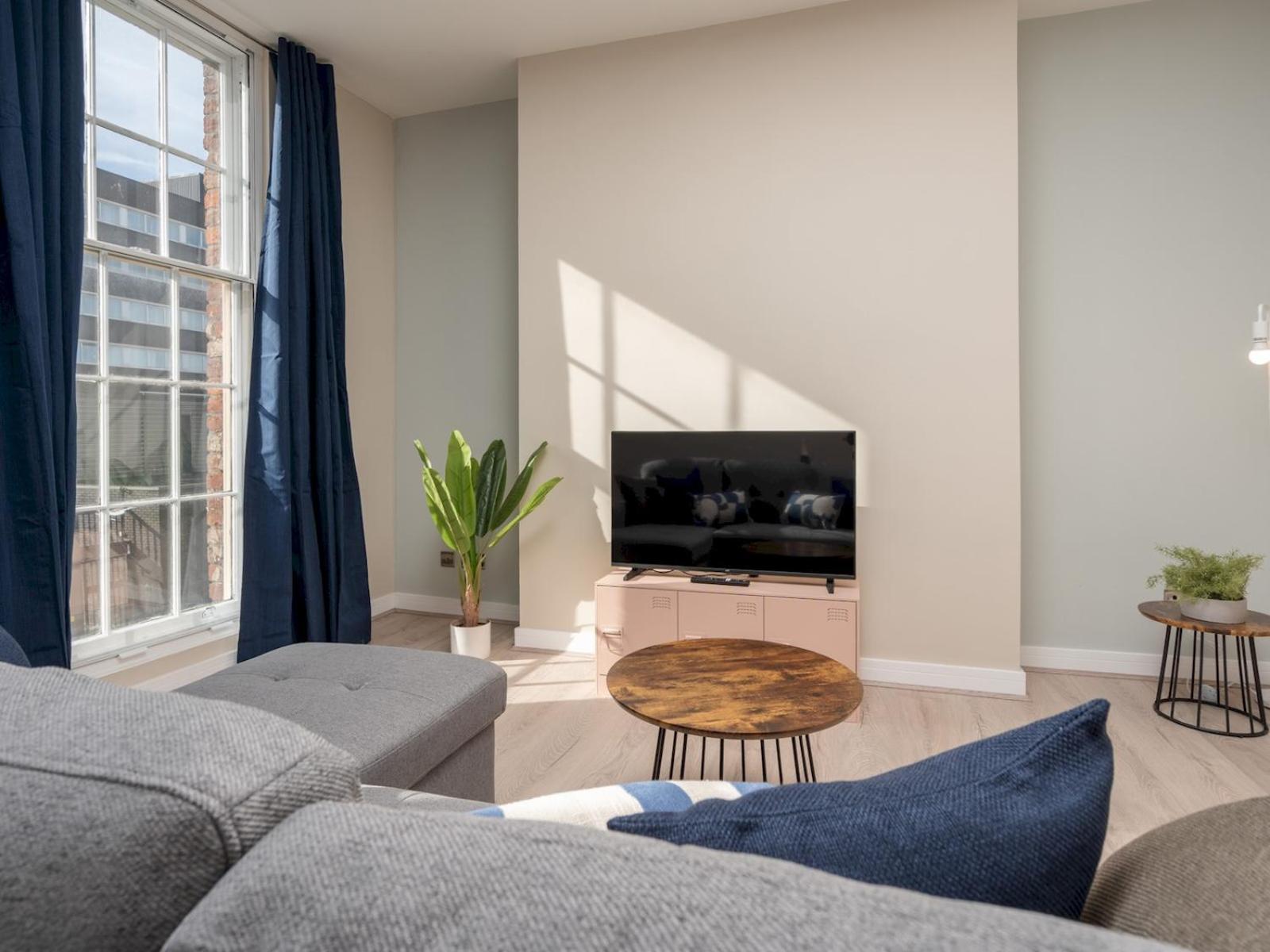 Pass The Keys Brand New Fantastic Location * Liverpool