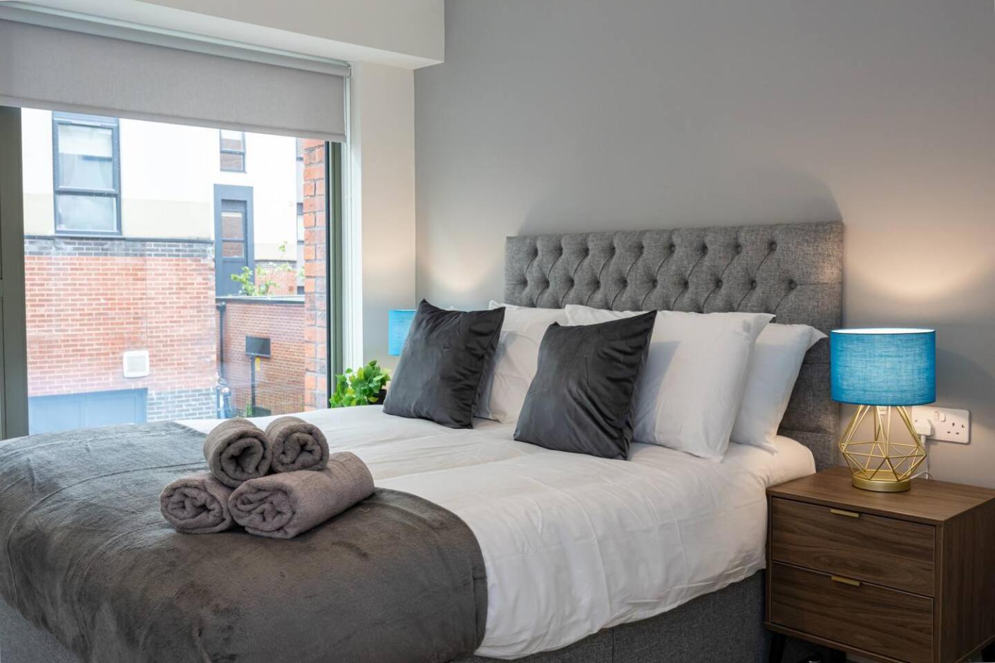 Charming 1-bedroom Flat *